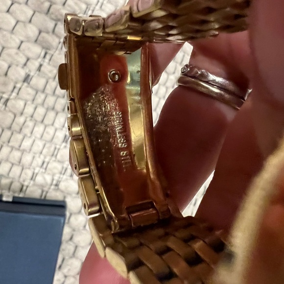 Michael Kors gold watch with diamonds around with light pink face - Picture 2 of 11